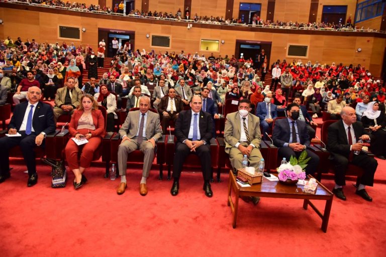 258615462_4062604293839550_7023404653048219678_n-768x512