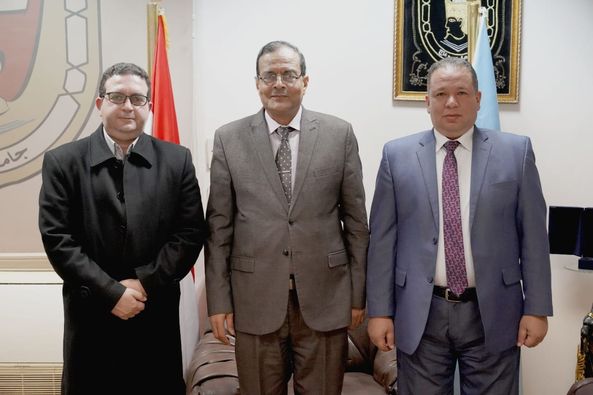 جامعة سوهاج تبحث سبل التعاون المشترك مع مدرسة المتفوقين للعلوم والتكنولوجيا