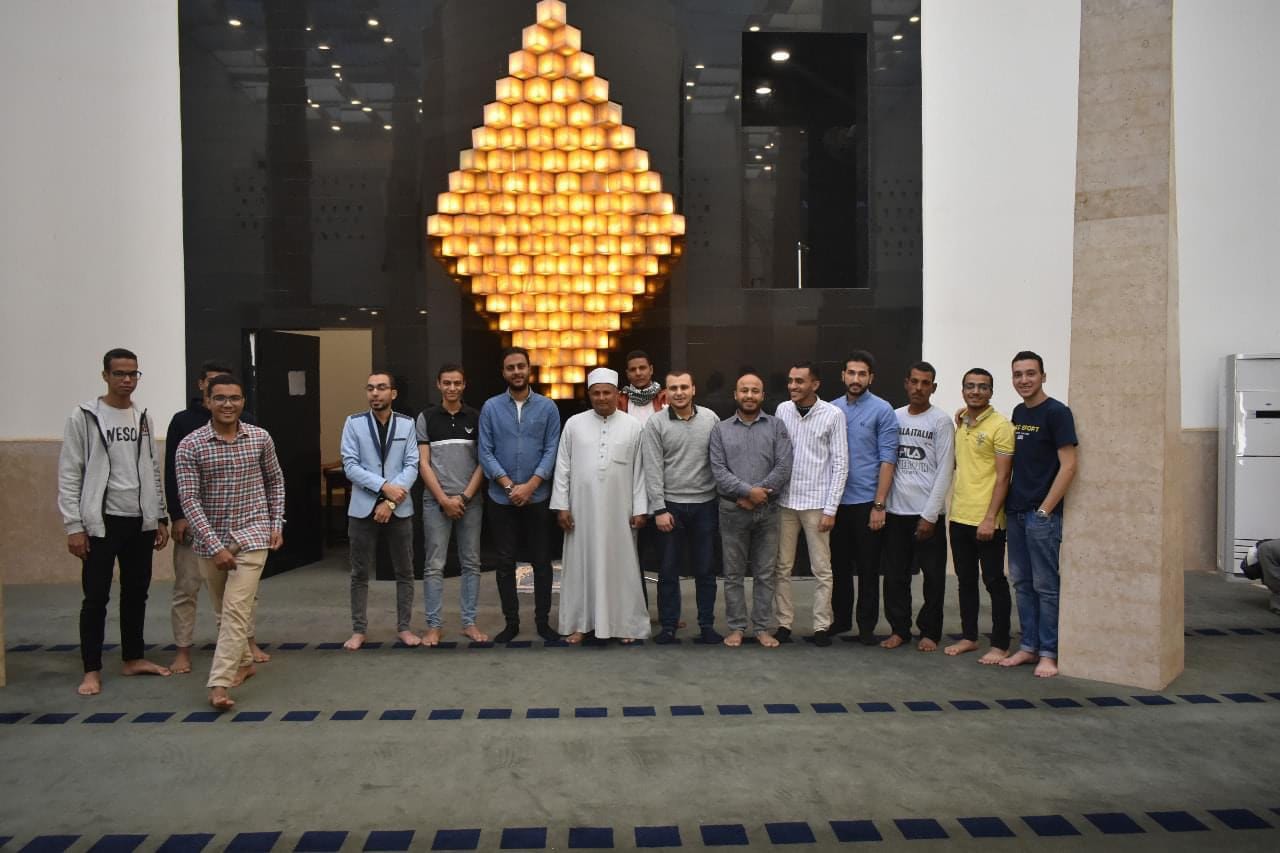 قسم الهندسة المعمارية بجامعة سوهاج تنظم زيارة ميدانية إلى مسجد باصونه