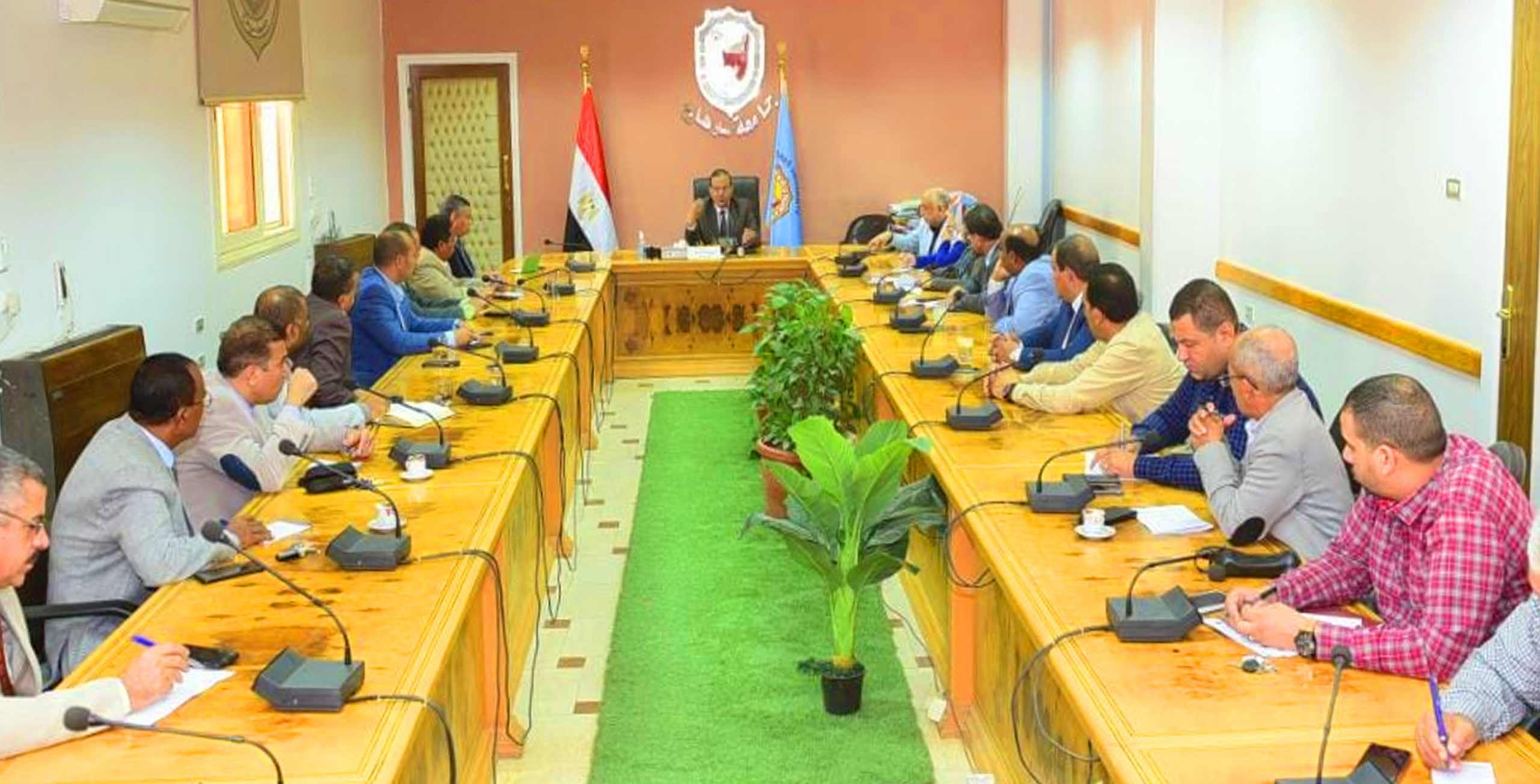 رئيس جامعة سوهاج يوجه بإعداد خطة تأمين شاملة لضمان الأمن والسلامة بكافة المنشآت