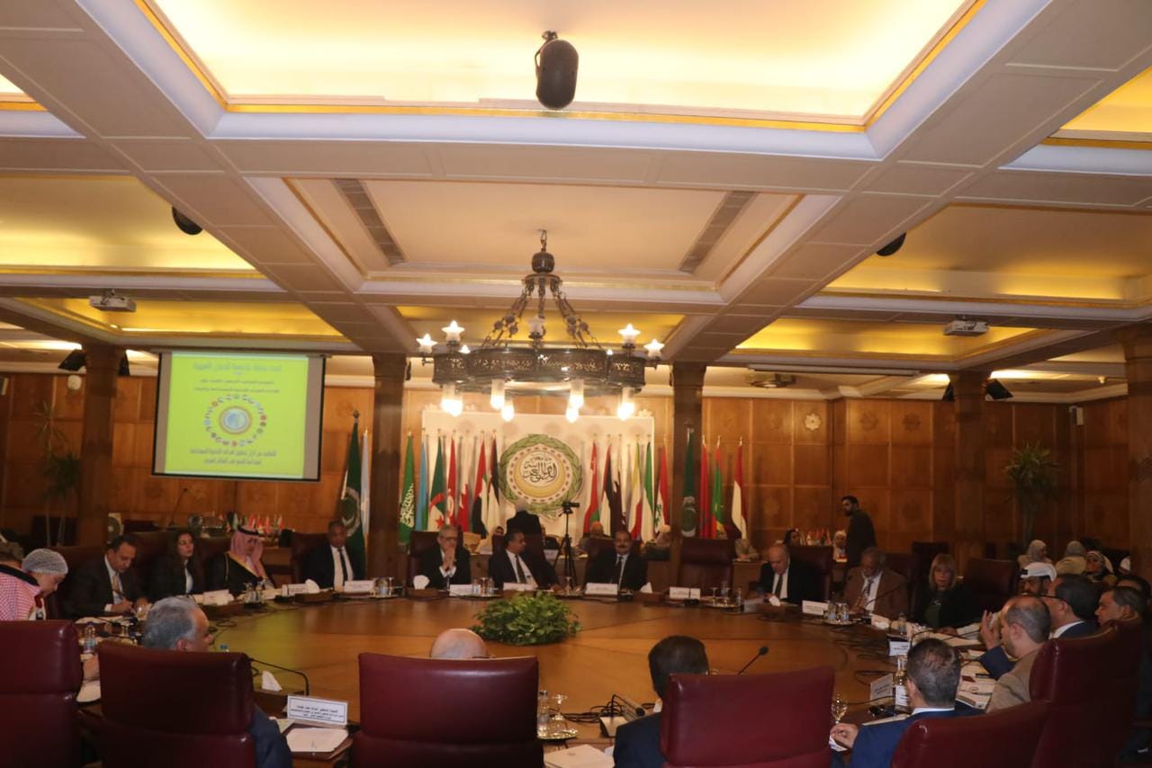 رئيس جامعة سوهاج يشارك بالمؤتمر العلمي الدولي الثاني عشر للإتحاد العربي للتنمية المستدامة والبيئة بجامعة الدول العربية