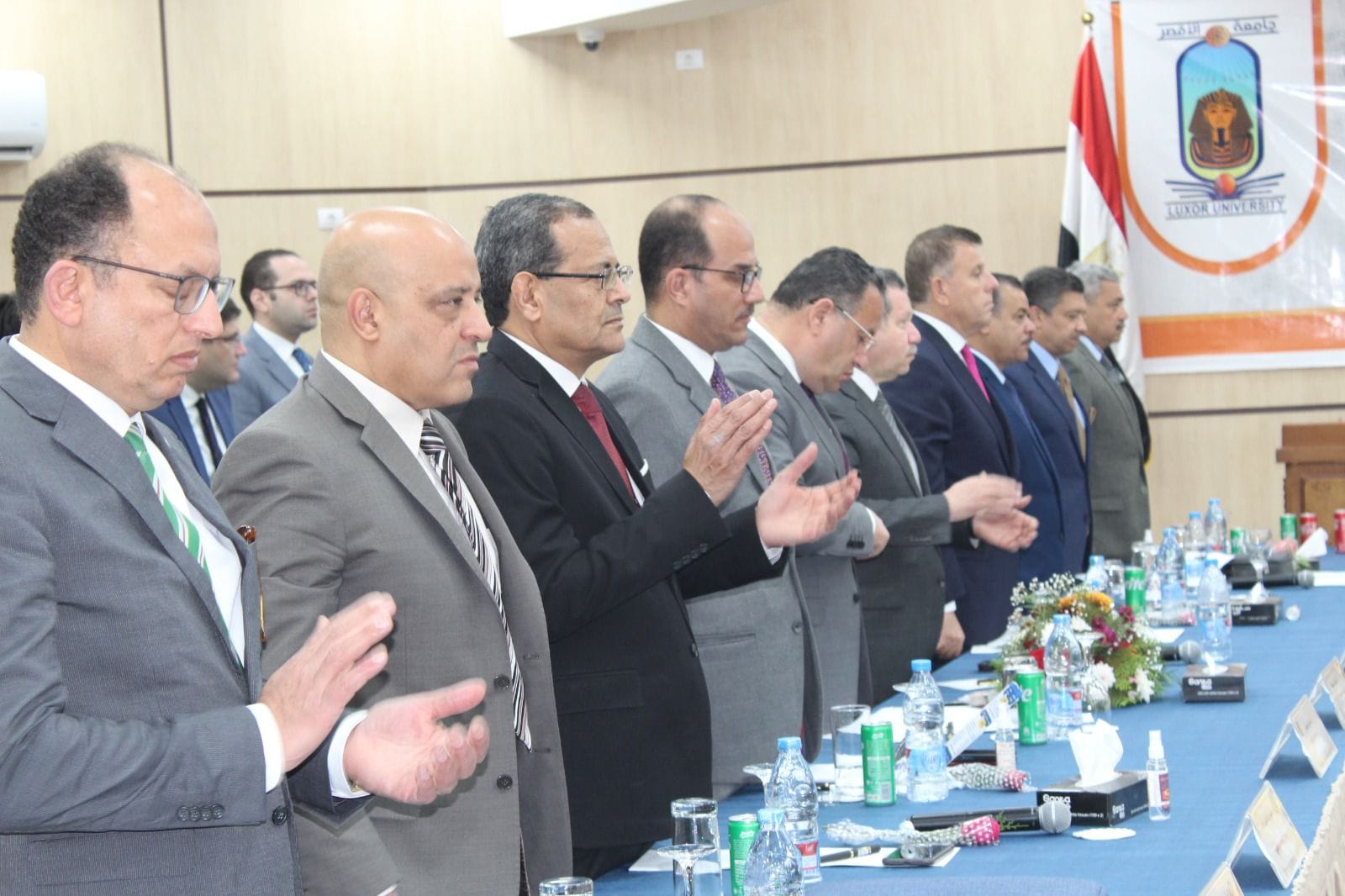 رئيس جامعة سوهاج يشارك في اجتماع المجلس الاعلي للجامعات بالأقصر ويشيد بإطلاق مبادرة المحبة والسلام بين دول حوض النيل