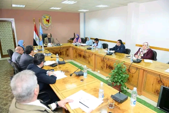 انعقاد الاجتماع الدورى لمجلس الدراسات العليا والبحوث برئاسة الدكتور حسان النعماني رئيس الجامعة