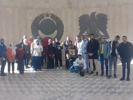 جامعة سوهاج تنظم رحلة توعوية لطلاب مركز نور البصيرة لمحافظة أسوان للتعريف بمعالم مصر السياحية