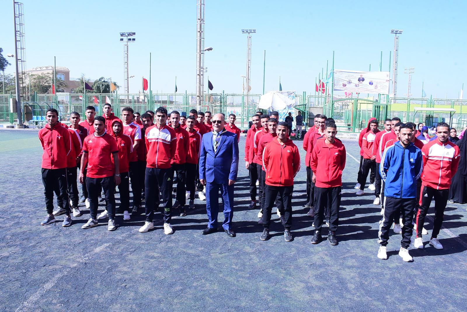 رئيس جامعة سوهاج يشهد ختام المعسكر الدراسي التدريبي لإعداد قادة الكشافة والمرشدات بكلية علوم الرياضة