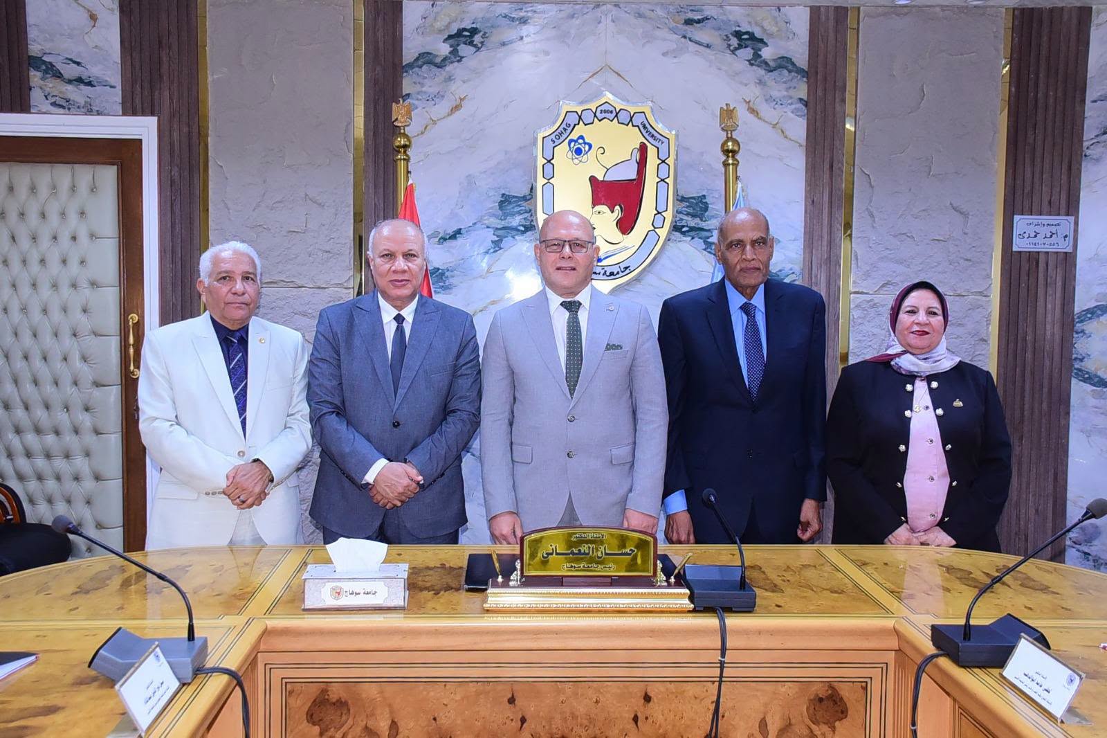 لجنة اختيار عميد كلية التكنولوجيا والتعليم بجامعة سوهاج تجري المقابلات الشخصية للمرشحين للعمادة